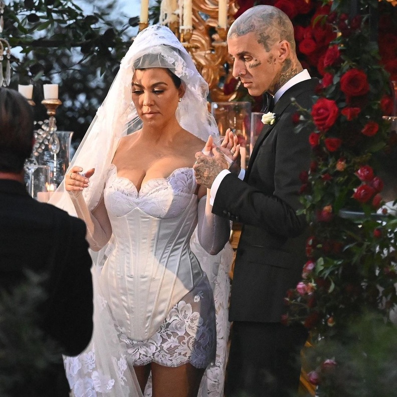 كورتني كارداشيان Kourtney Kardashian وترافيس باركر Travis Barker