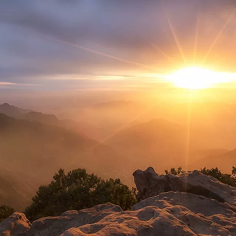 منتزه عسير الوطني.. متعة الاستجمام في أحضان الطبيعة الخلابة بالمملكة