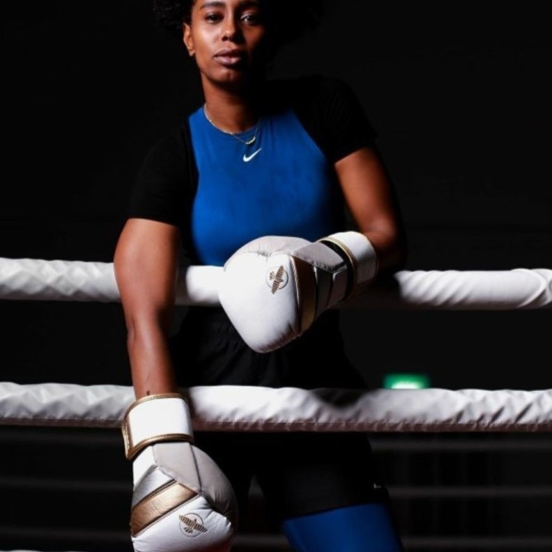 "نورة المطيري" أول امرأة خليجية تشارك في بطولة العالم للملاكمة