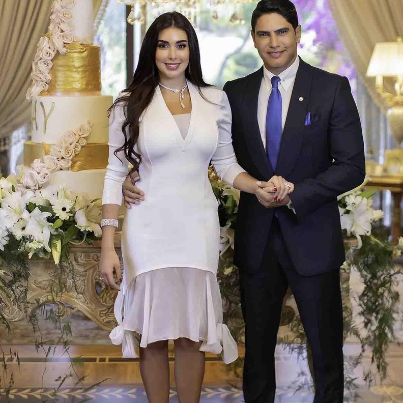 ياسمين صبري وابو هشيمة في يوم عقد قرانهما