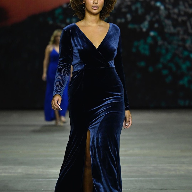 يستضيف أسبوع الموضة الأسترالي أول عرض أزياء للمقاسات الكبيرة