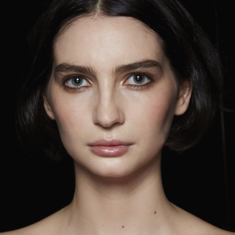 1 رئيسية نصائح ذهبية لروتين العناية بالبشرة للصبايا قبل الثلاثين