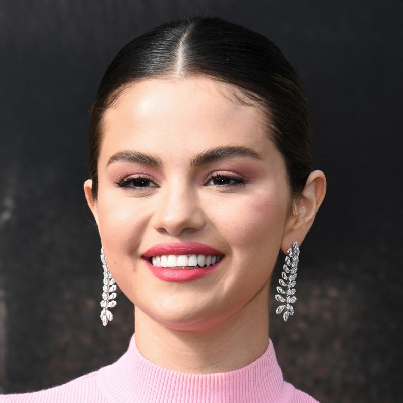 الوان روج على طريقة النجمات