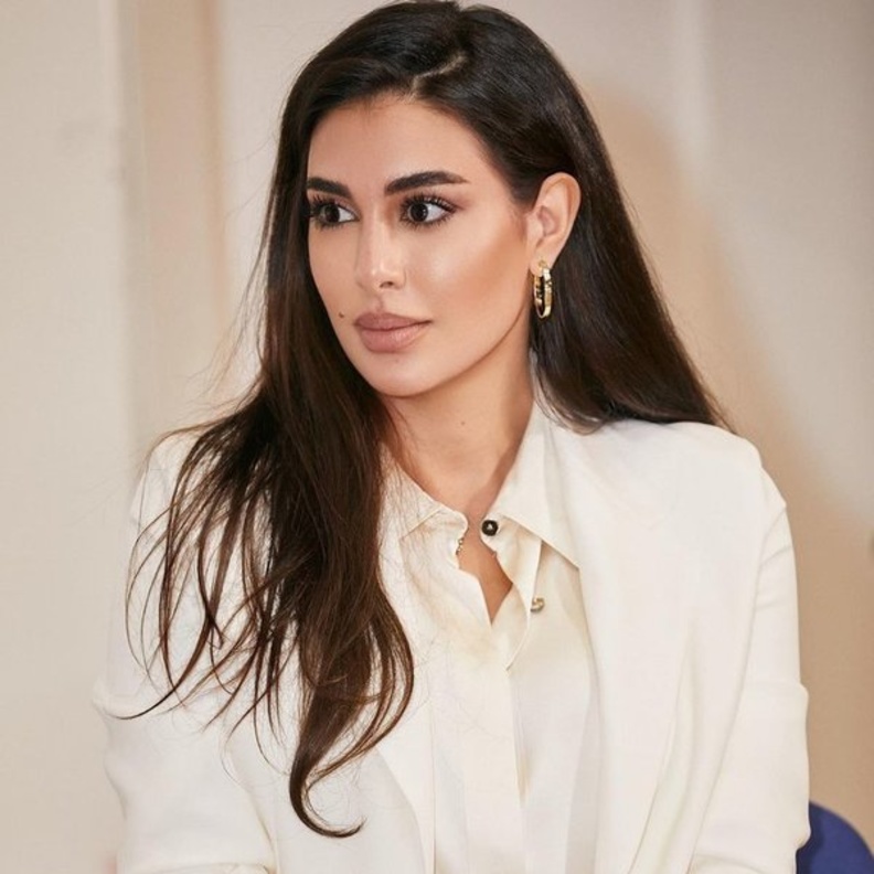 أحدث إطلالات ياسمين صبري الجمالية بعد إلغائها متابعة زوجها على انستغرام