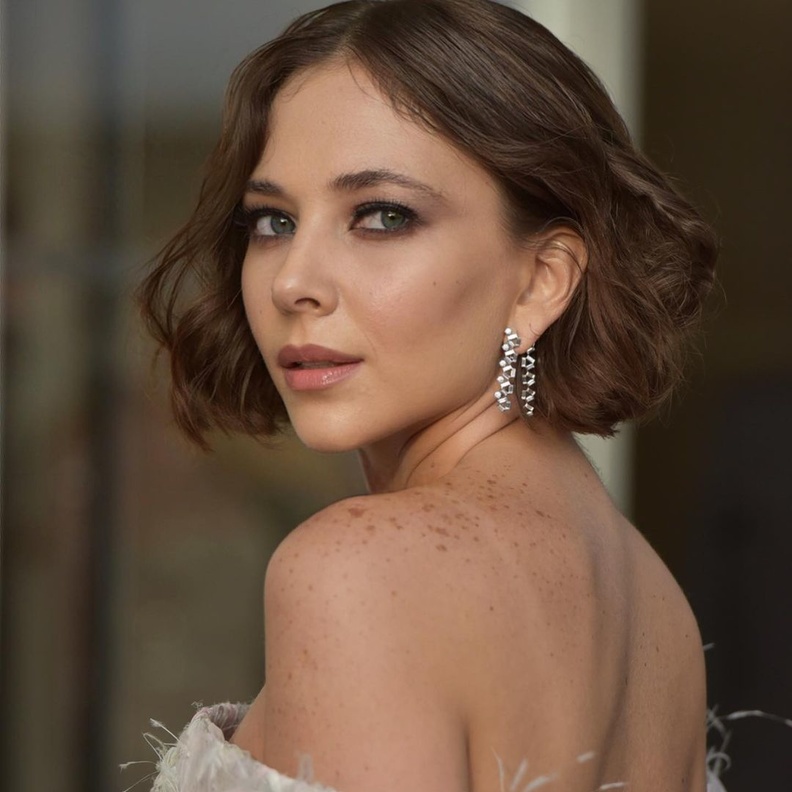 فاطمة البنوي