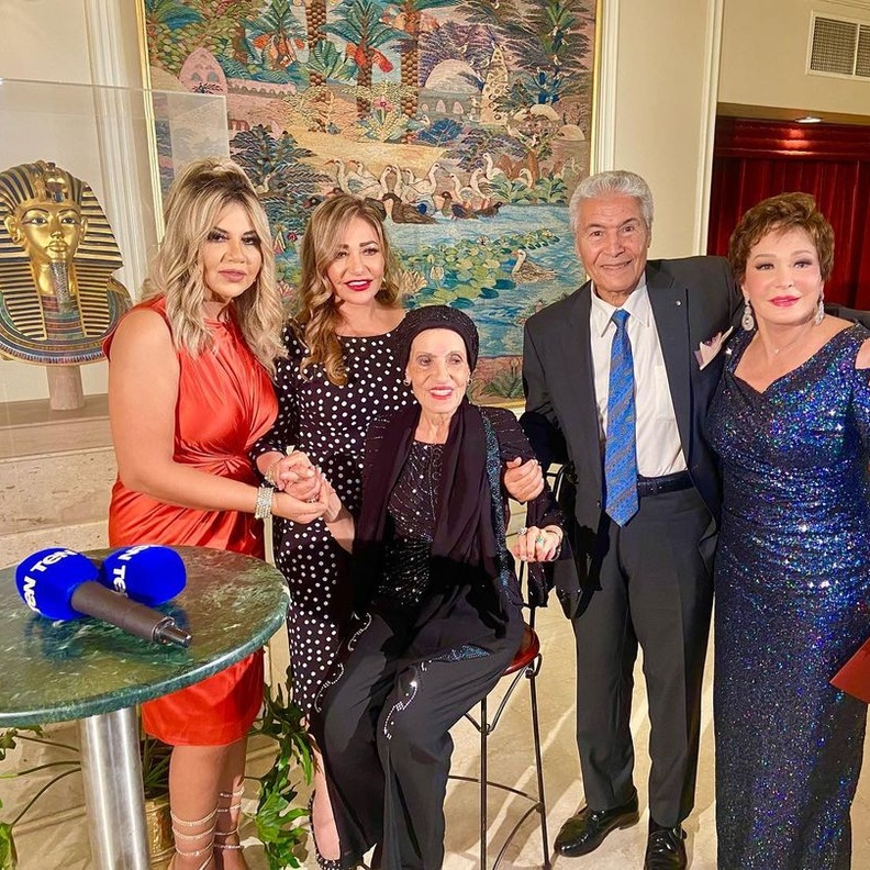 رجاء حسين مع النجوم في أحدث ظهور