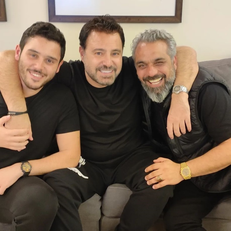 عاصي الحلاني ونجله وعادل العراقي