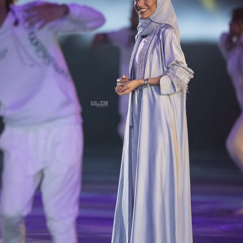 زينة عماد تطرب الجمهور بصوتها المميز في نهائي كأس خادم الحرمين الشريفين