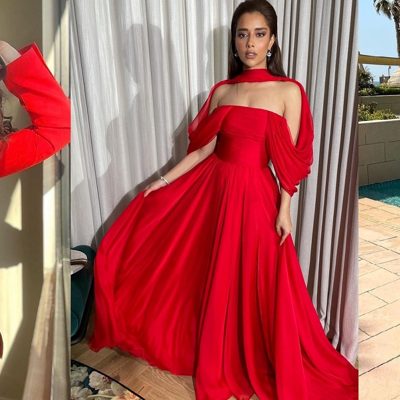 إطلالات النجمات باللون الأحمر