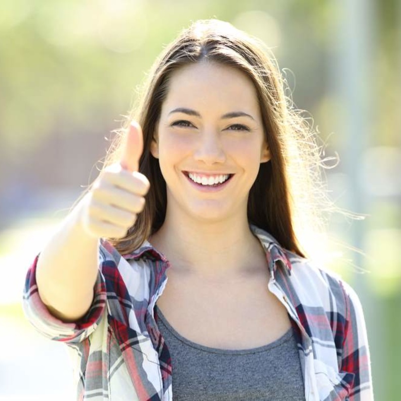 كيف تستطيع المرأة التعبير عن افكارها لكيلا ينزعج من حولها بكلامها؟