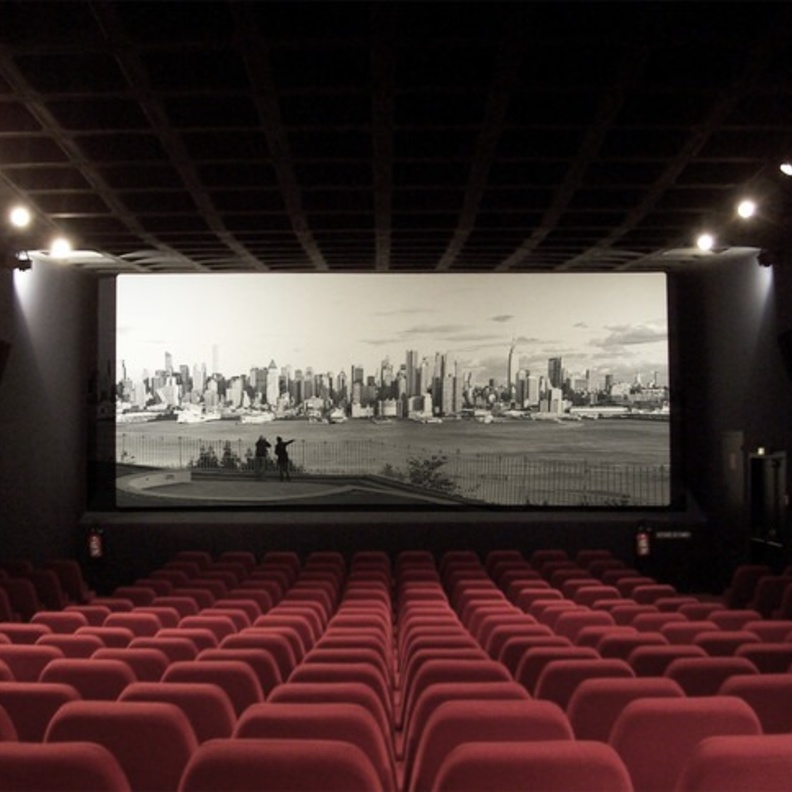 تفاصيل أول شراكة عربية عالمية لعرض الأفلام الشهيرة بأمريكا.. وما علاقة مهرجان البحر الأحمر السينمائي؟