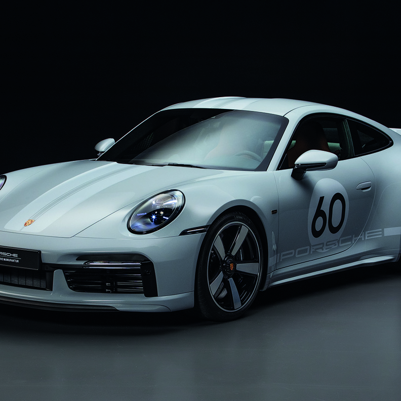 بورشه تطلق سيارتها 911 Sport Classic الخاصة الجديدة