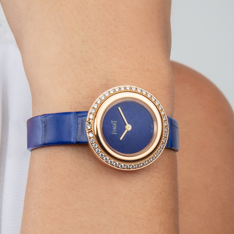 ساعات نسائية بميناء اللازورد لسهرات الصيف 