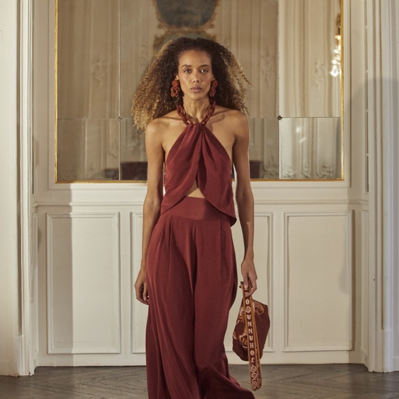 تنسيق السروال الواسع بأسلوب الطقم من Ortiz