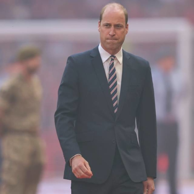 الأمير وليام يقابل بصيحات استهجان من مشجعين في نهائي كأس بريطانيا لكرة القدم