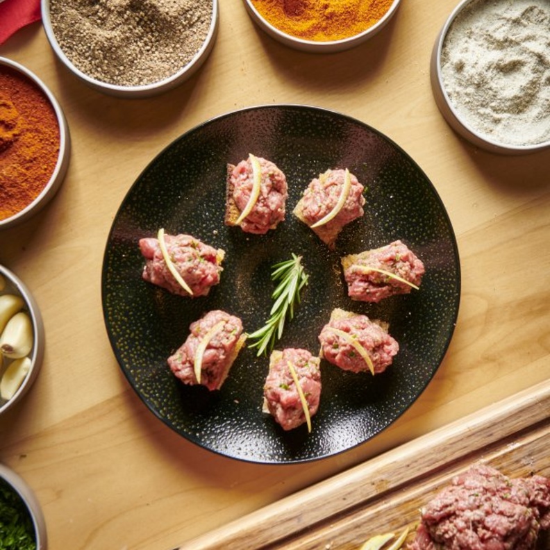 مطعم "كارنا باي داريو شيكيني" يطرح تشكيلة من الوجبات الخفيفة بدءًا من الساعة السادسة مساءً