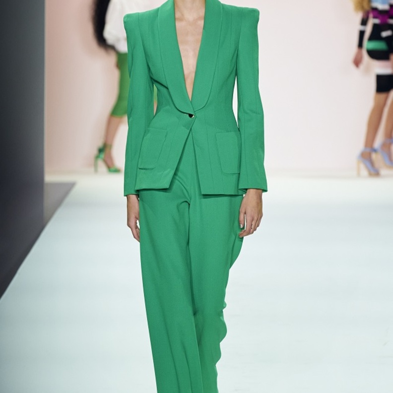 تصاميم البدلة الرسمية 2022 صيحة رائجة لصيف 2022 من Sergio Hudson