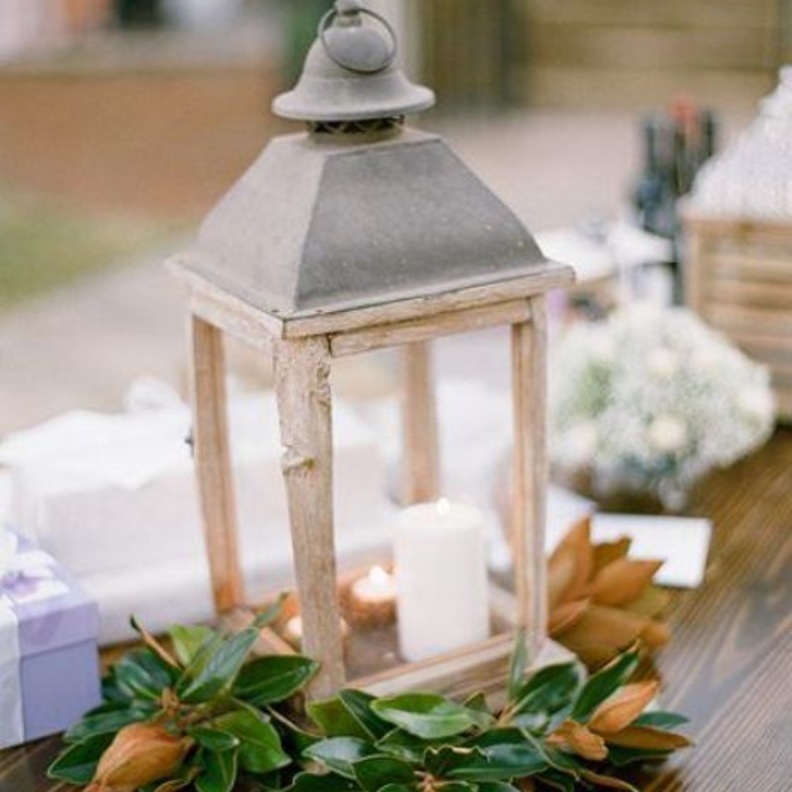 أروع قطع الديكور اللازهرية لطاولات حفل الزفاف