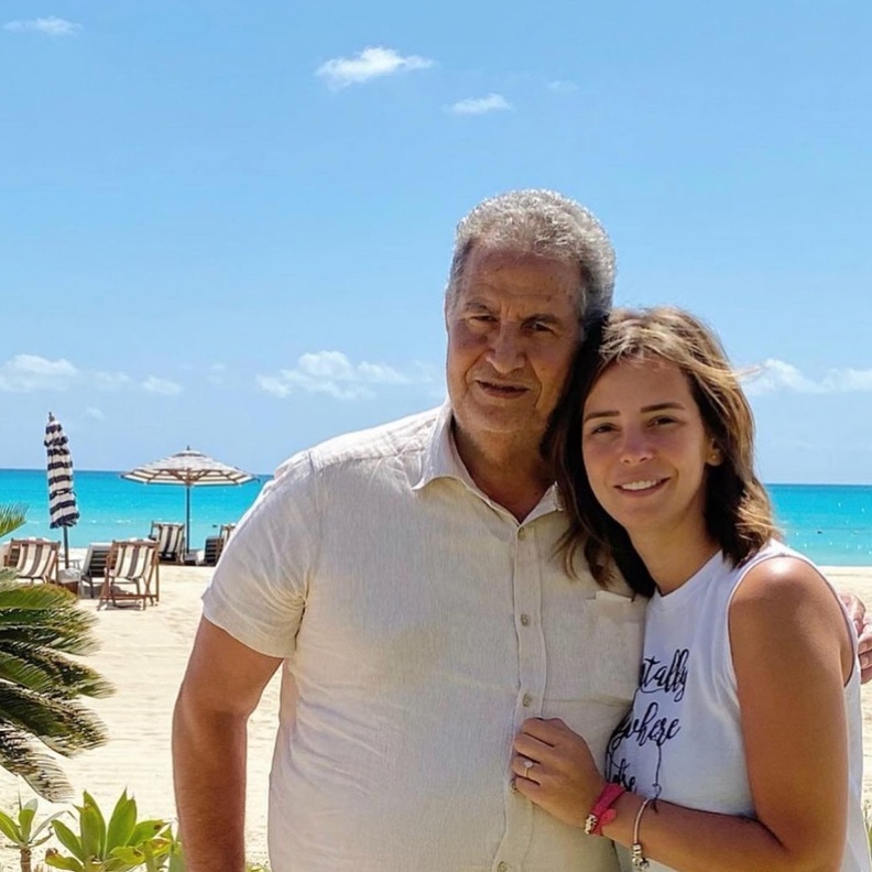 إيمان العاصي ووالدها