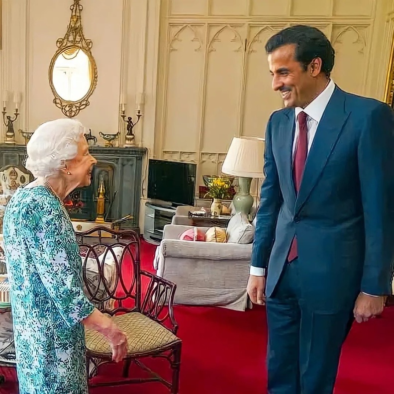 ملكة بريطانيا تستقبل أمير قطر في قلعة وندسور