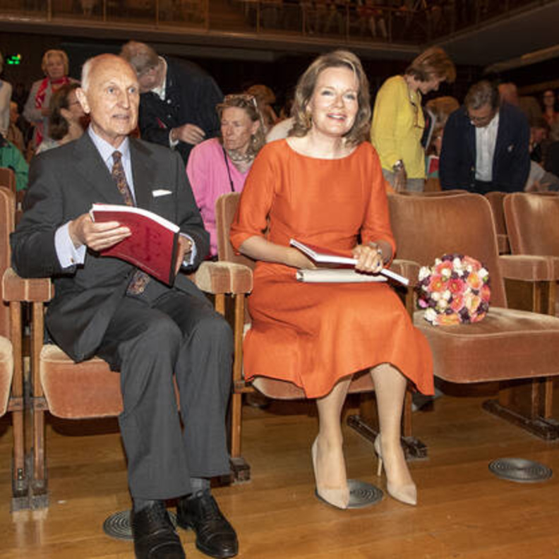 الملكة ماتيلد تحضر التصفيات نصف النهائية لمسابقة التشيلو لعام 2022