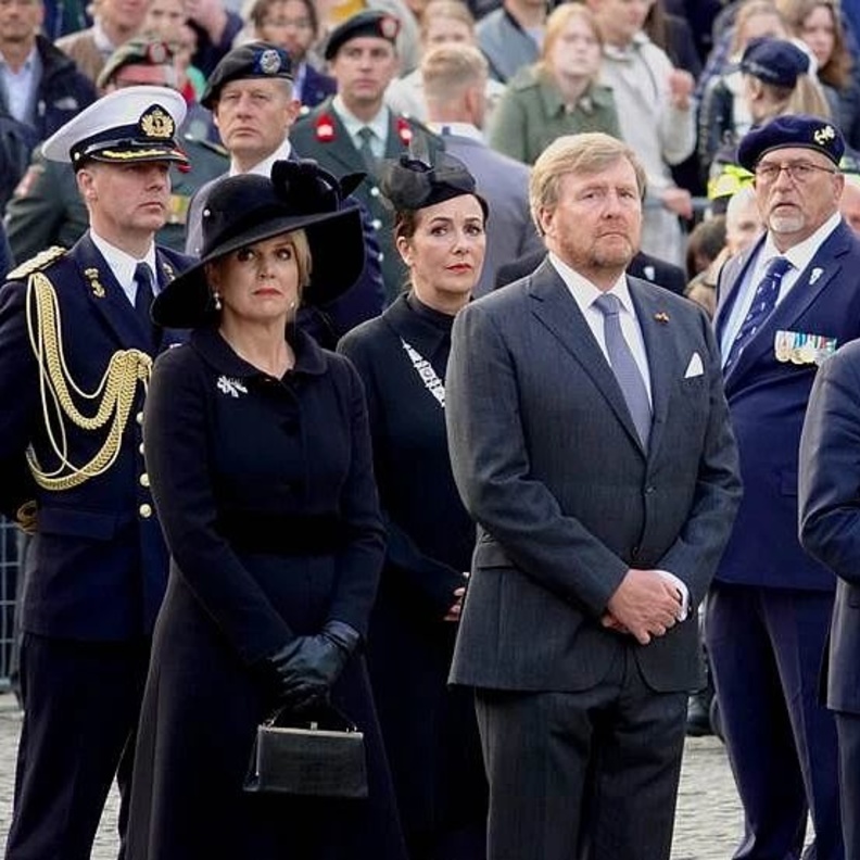 ملك وملكة هولندا يشاركان في احتفالات يوم الذكرى
