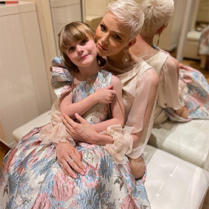 شاهد أحدث ظهور للأميرة تشارلين بصحبة طفلتها الأميرة غابرييلا