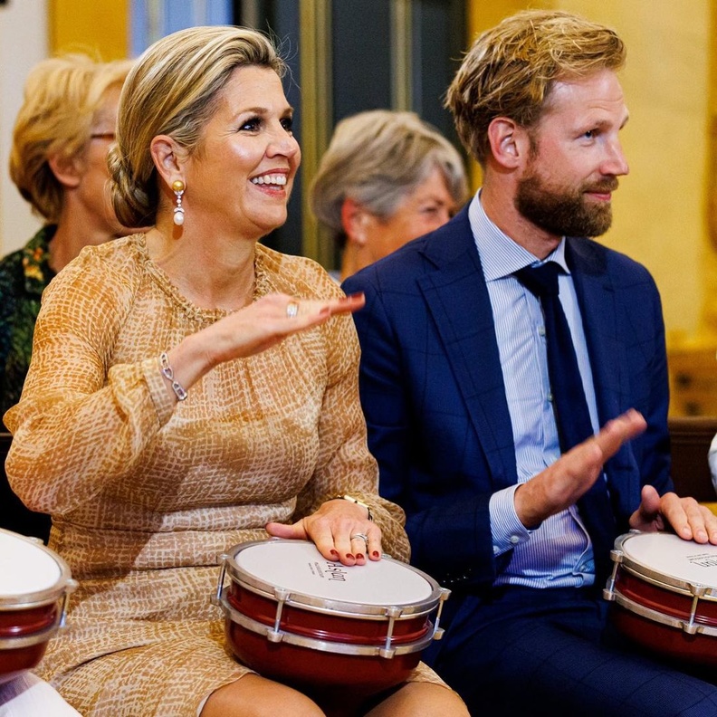 الملكة ماكسيما في ورشة عمل لتعليم الموسيقى