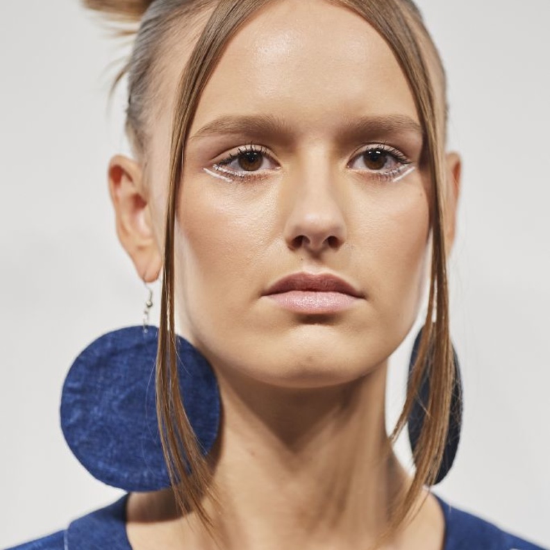 خطوات رسم الكحل بأساليب متعددة في سهرات عيد الفطر 2022