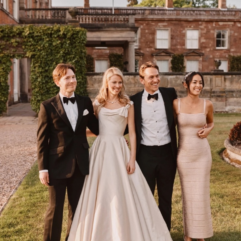 حفل الزفاف الريفي الساحر لفيكونت نيوبورت من المصور بينجامين