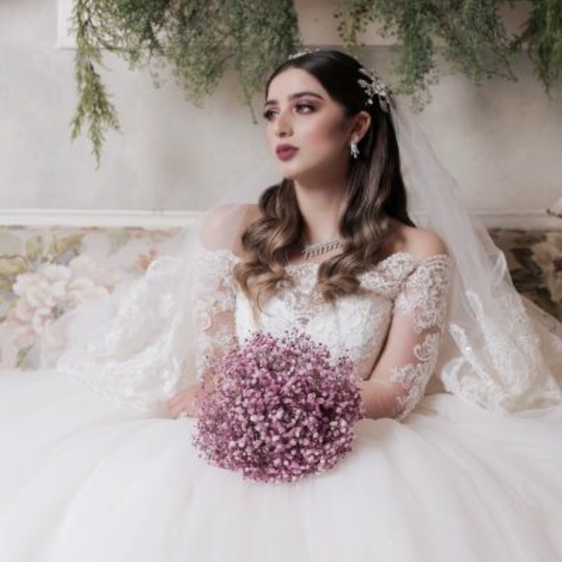 المصورة السعودية "نوره الجربوع" لـ "هي":  اللقطات العفوية الأجمل في تصوير الأعراس