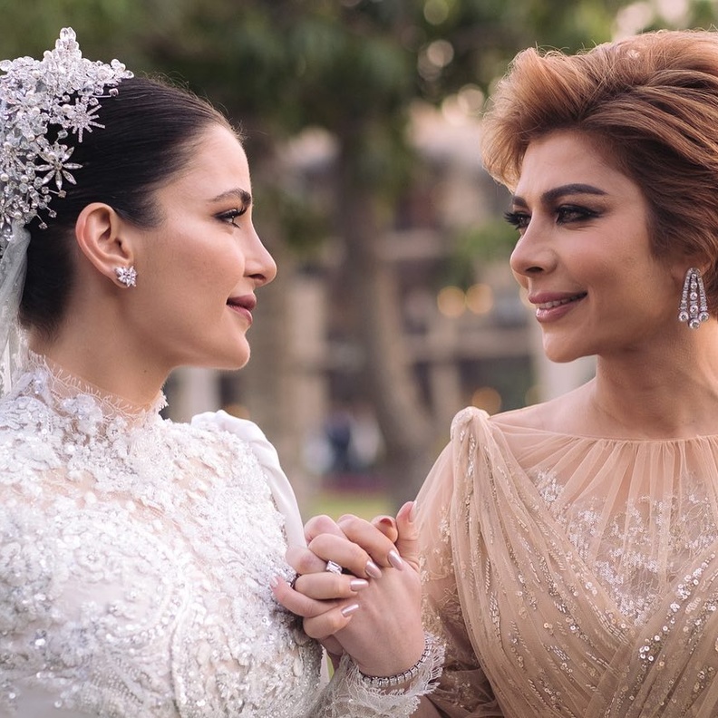 شام الذهبي ووالدتها الفنانة أصالة 