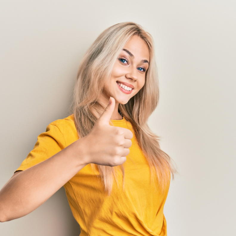 كيف تطور المرأة من نفسها وتكون شخصية جذابة للآخرين؟