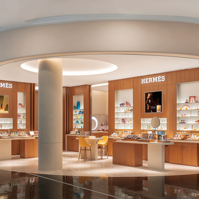Hermès تفتح أول متجر لها مخصص للعطور والتجميل في مركز الرياض بارك