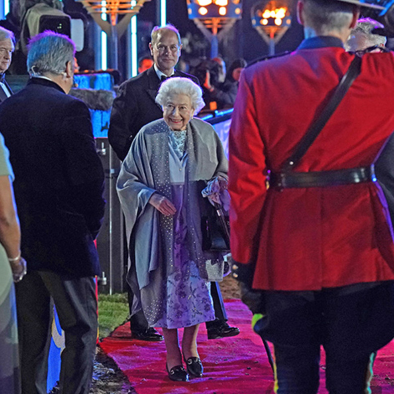 تعرفي على الهدية التي تلقتها ملكة بريطانيا هذا الأسبوع