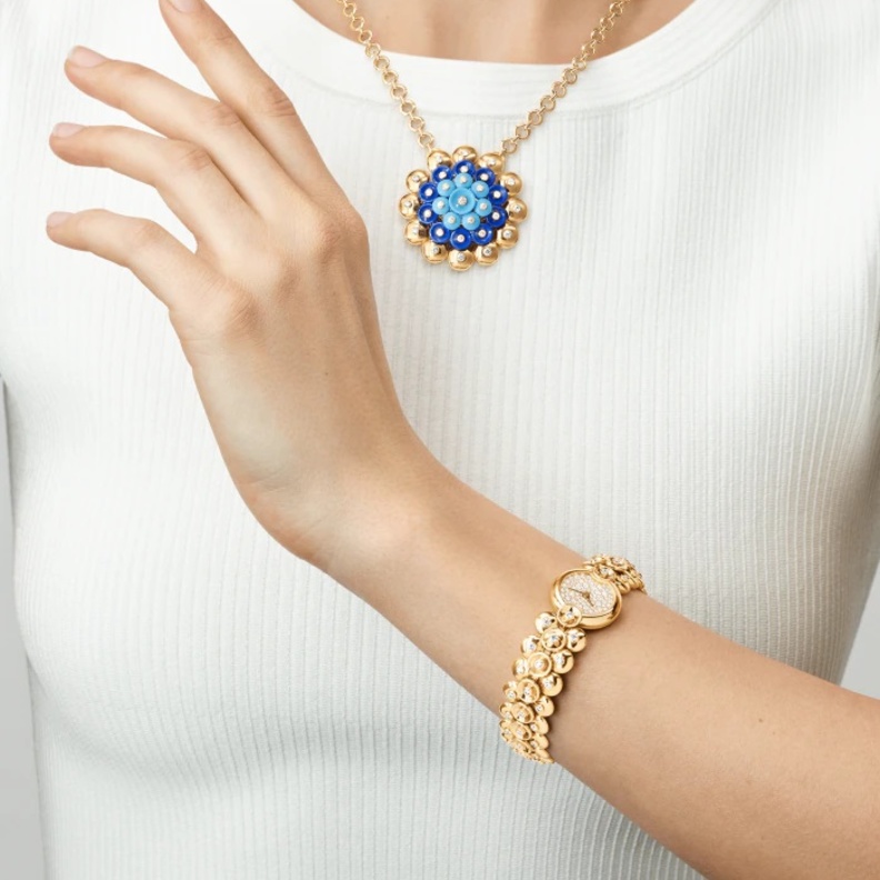 تصاميم ساعات نسائية فخمة مرصعة بالألماس  