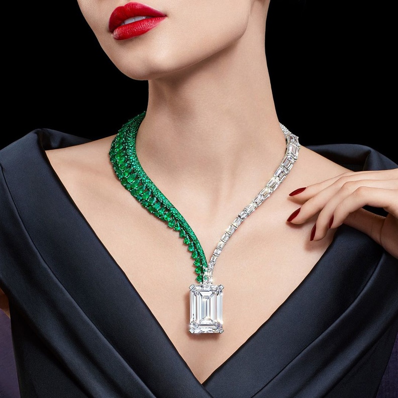 أبرز مجوهرات أسطورية تم عرضها في مزادات المجوهرات العالمية