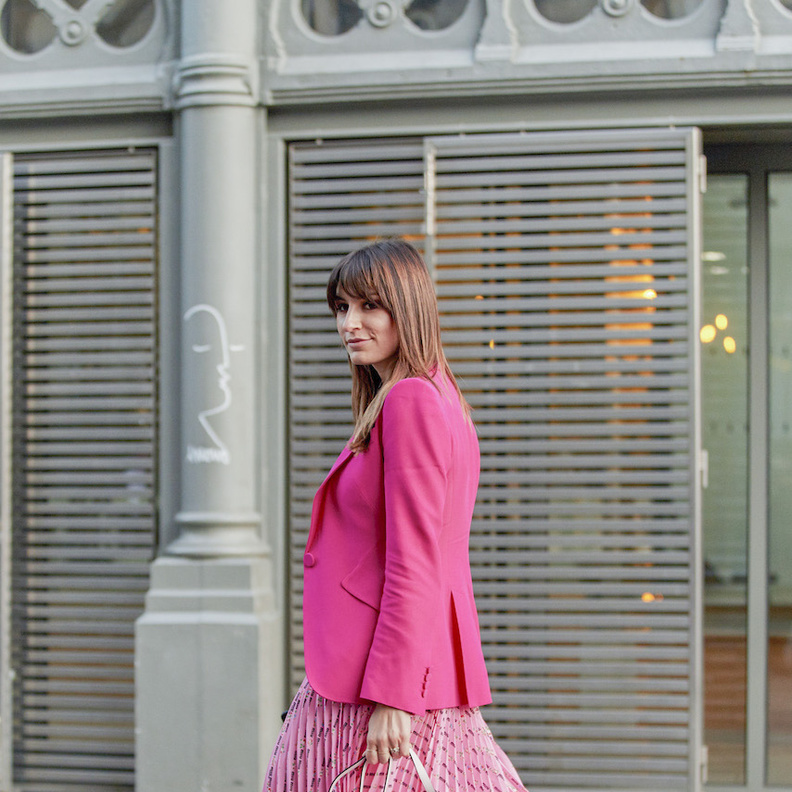 اطلالات صيفية في التنورة البليسيه لمختلف المناسبات 