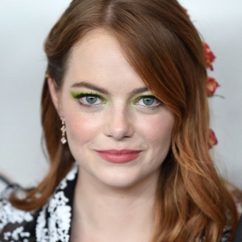 ألوان صبغات شعر تناسب البشرة البيضاء 