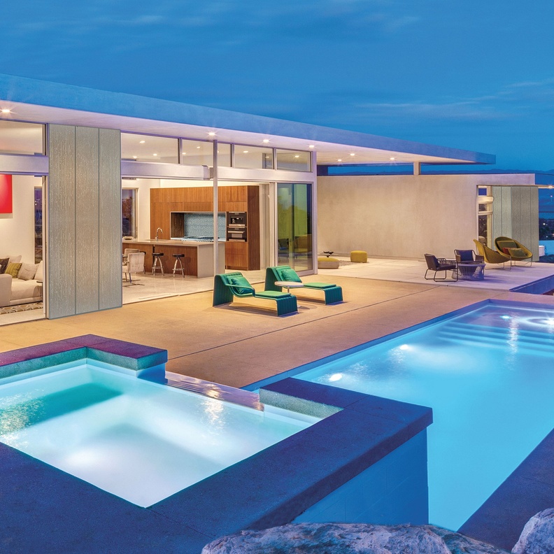 الجاكوزي على ارتفاع من تصميم المسبح المنزلي