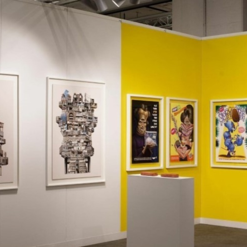 معرض مؤسسة أثر يحتضن أعمال 13 فنانا ناشئا في المملكة بالتعاون مع القيم الفني "جمانة غوث"