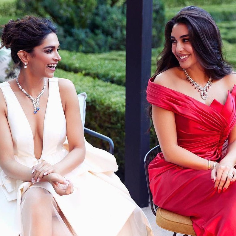النجمتان ياسمين صبري و Deepika Padukone