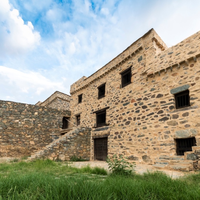 تاريخ أصيل في قصر بن رقوش - المصدر هيئة التراث