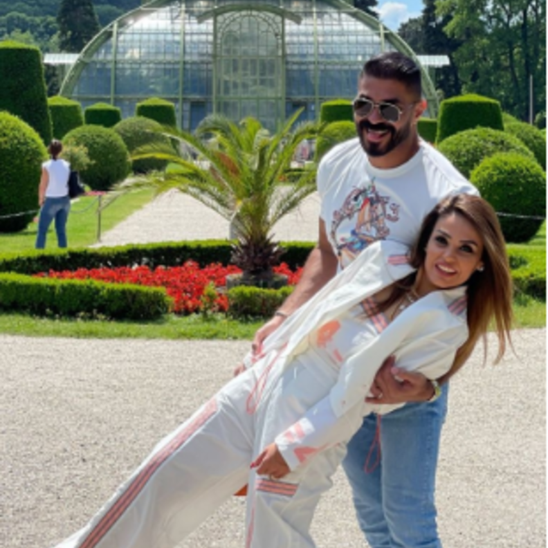 ثنائيات فنية تعيش أجواء رومانسية