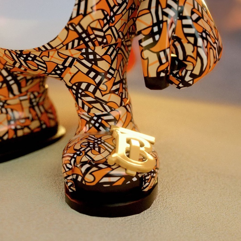 سجّلت العملة المشفرة تراجعاً كبيراً إلا أن العلامات التجارية للأزياء لم تتخل عنها