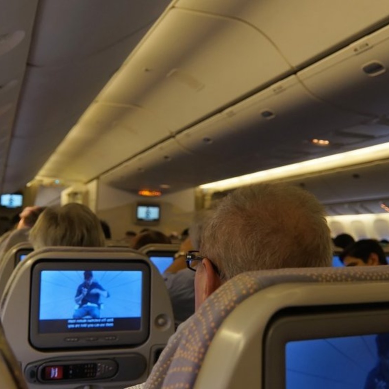 نصائح السفر بالطائرة لأول مرة أثناء عطلات الصيف