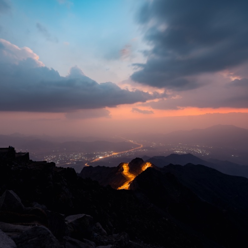 لا تفوت غروب الشمس في الهدا - المصدر روح السعودية
