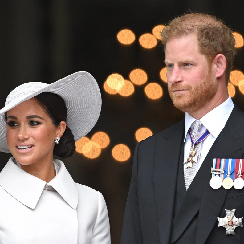 ميغان ماركل منعت الأمير هاري من حضور اجتماعات مع عائلته منفردا