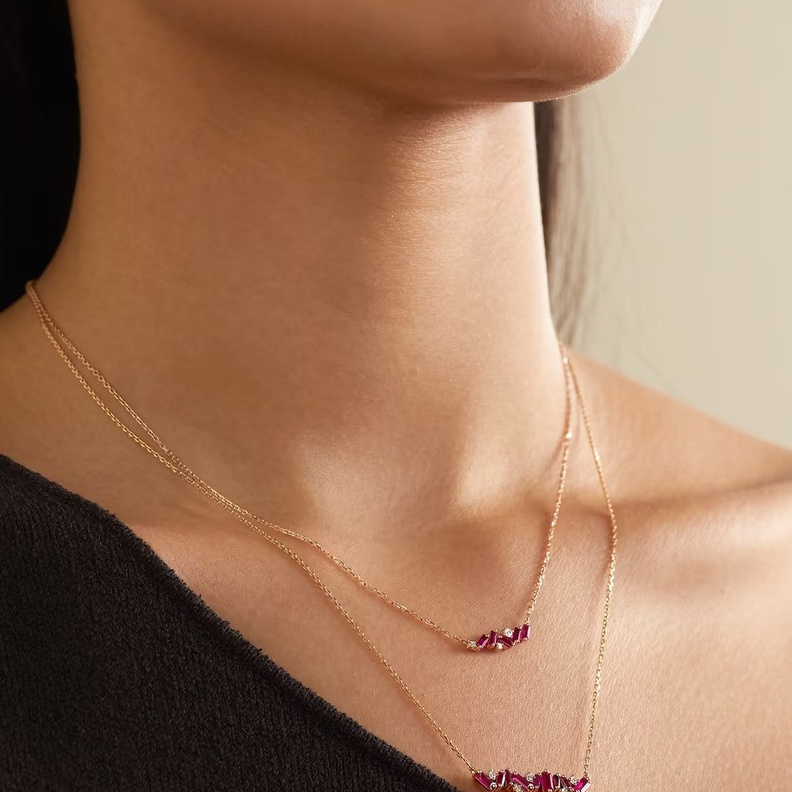 هدايا مجوهرات الياقوت الأحمر لعروس صيف 2022