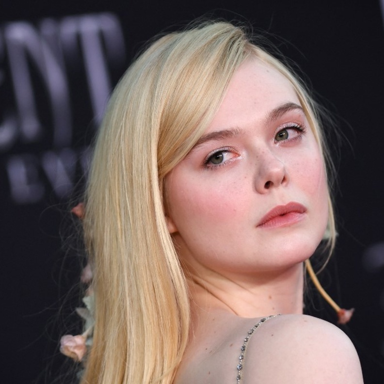 كيف تعتنين بالبشرة الفاتحة على طريقة Elle Fanning؟